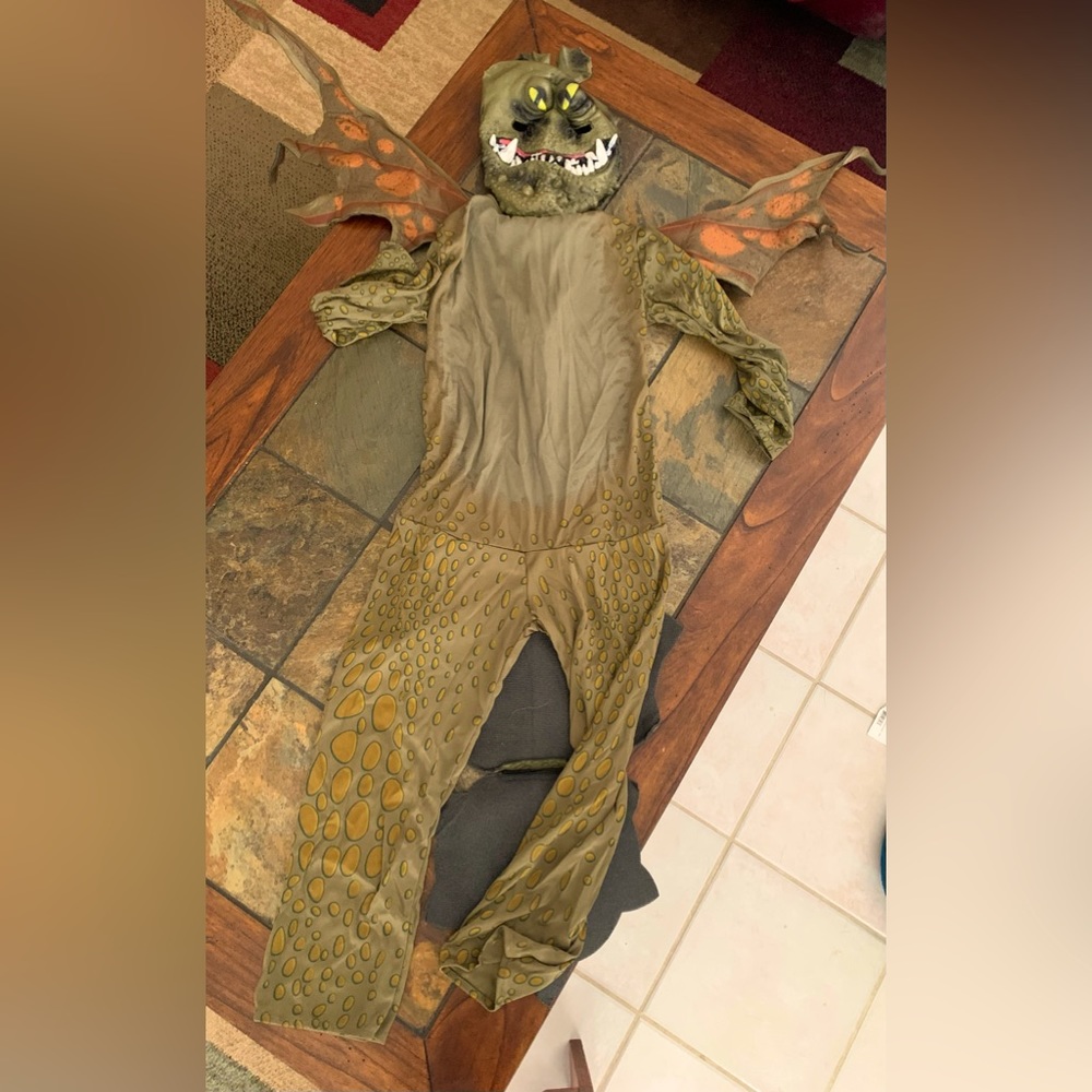 “Meatlug” from How to Train your Dragon kids costume